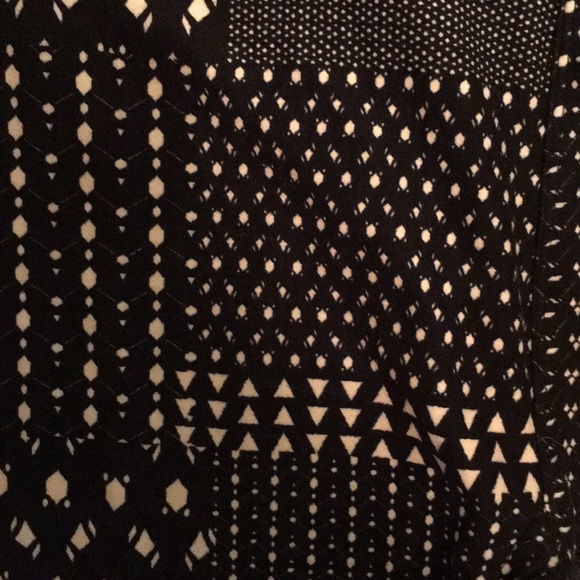 LuLaRoe leggings (one size) - Picture 3 of 3